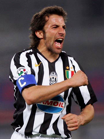 NBA杯半场：东契奇&里夫斯合砍37分，詹姆斯2分，独行侠62-60领先湖人