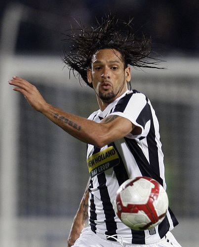 活塞主帅：七人得分上双是每场的目标，鼓励奥萨尔更多投中距离