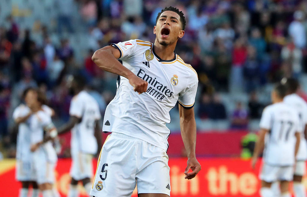 豪宅风波后，全红婵带伤赴新疆滑雪，再次陷入争议，樊振东说对了