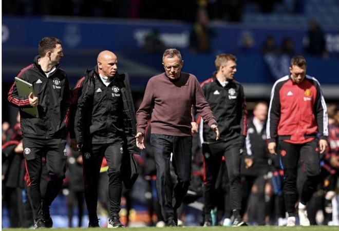 这下真是把足球踢成了艺术