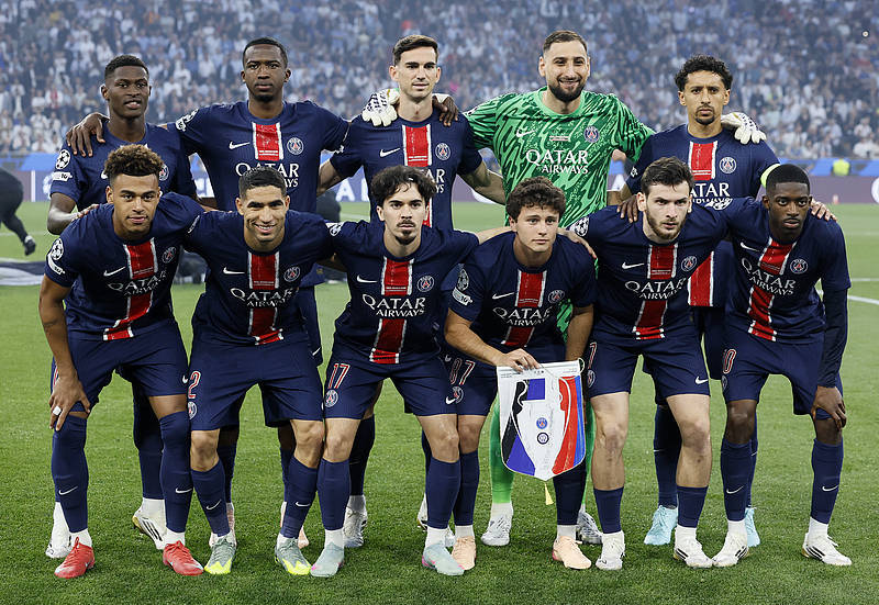 明知阿隆索镇不住巨星，皇马当初为啥还要请他？